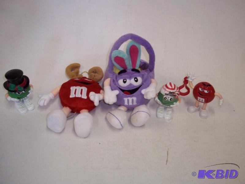 lot 82 image: M & Ms assorted small dispensers and 2 s...