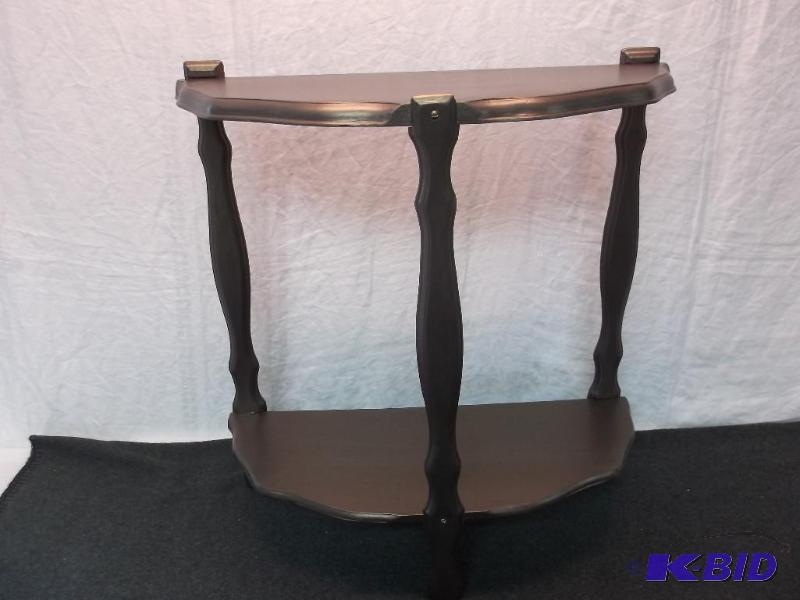 lot 13 image: Beautiful painted vintage wall shelf measurin...