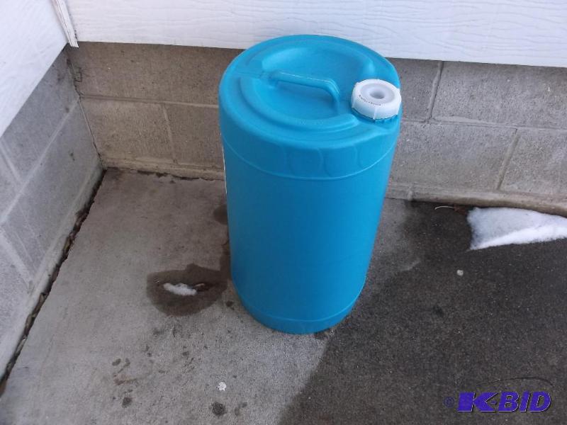 lot 131 image: 6 gallon food grade barrel....