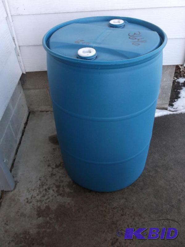 lot 135 image: 55 gallon food grade barrel....