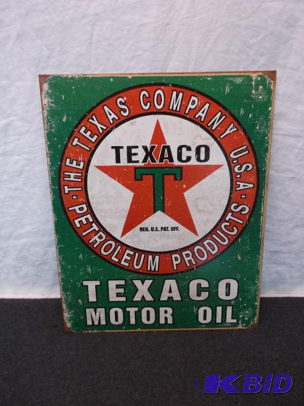 lot 15 image: Collectable metal Texaco sign measuring 12 1...