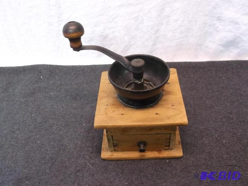 lot 22 image: Collectable coffee grinder missing small piec...