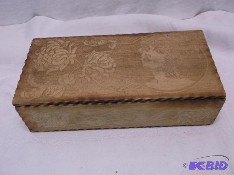 lot 59 image: Vintage wood carved box, measuring 7 34"...