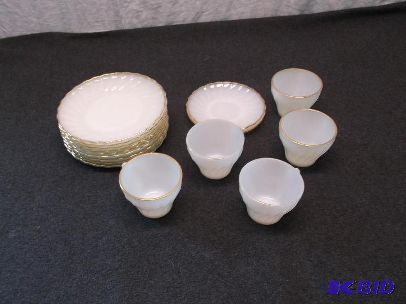 lot 64 image: Vintage Fire King 9 plates,5 cups, and 2 sauc...