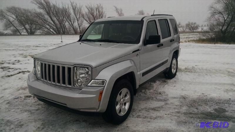 lot 2 image: 2011 Jeep Liberty Anniversary&nbspEdition 4...