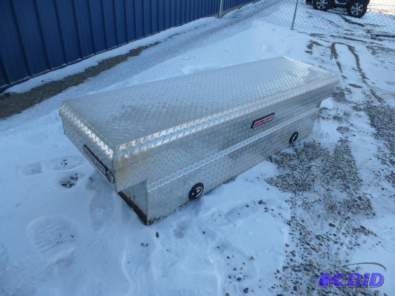 lot 9 image: Weather truck tool box Approximately 24"...
