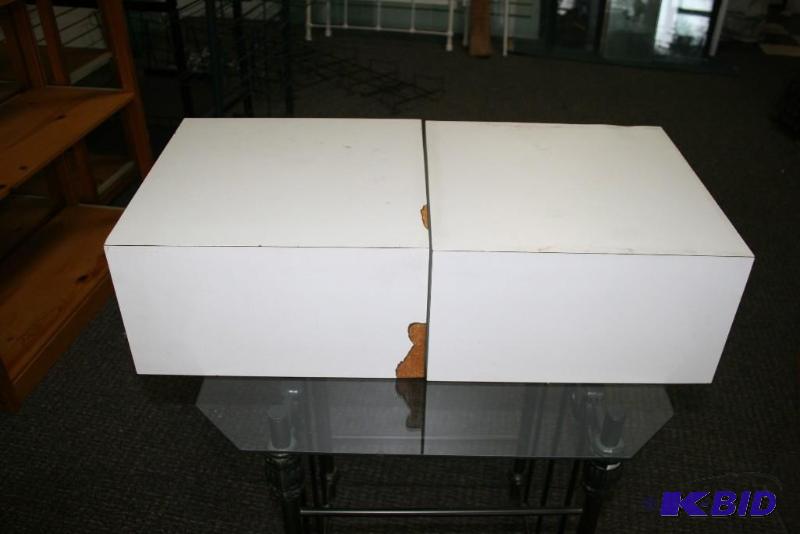 lot 103 image: Display Stands- Lot of 2