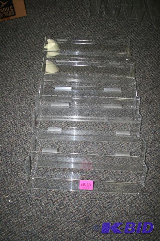 lot 115 image: Plexiglass Slat Board Display parts- Lot of 7