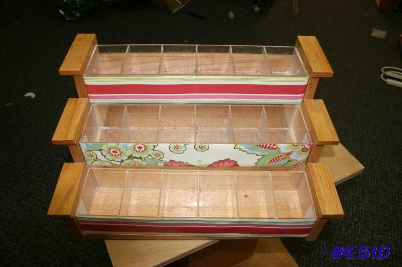 lot 133 image: Display Stand
