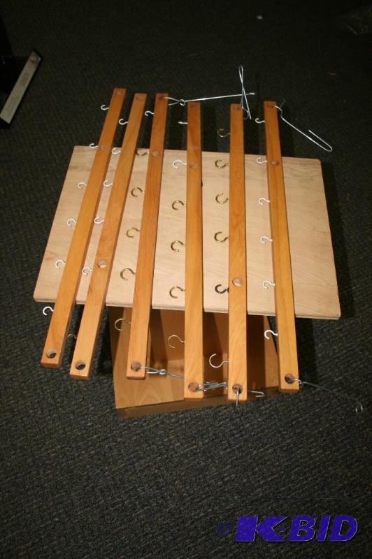lot 140 image: Hanging Hooks- Lot