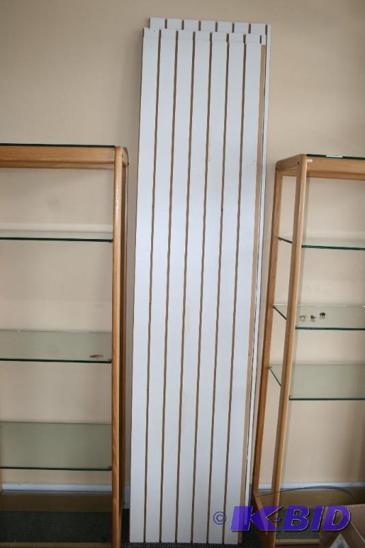lot 17 image: Slat Board