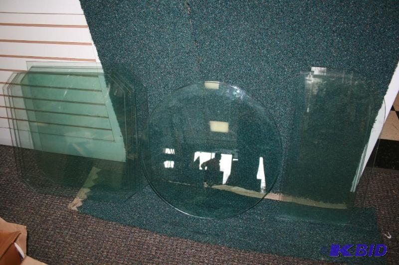 lot 240 image: Glass