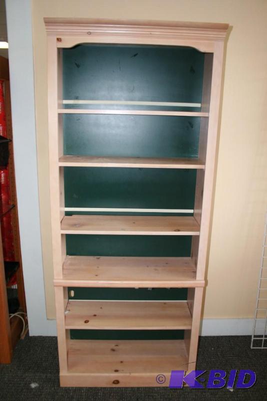 lot 55 image: display shelf