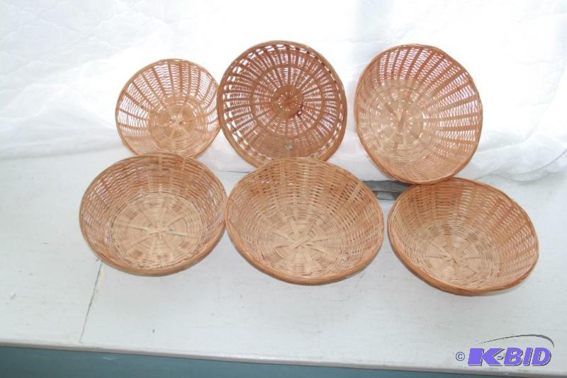 lot 65 image: Baskets- lot of 6