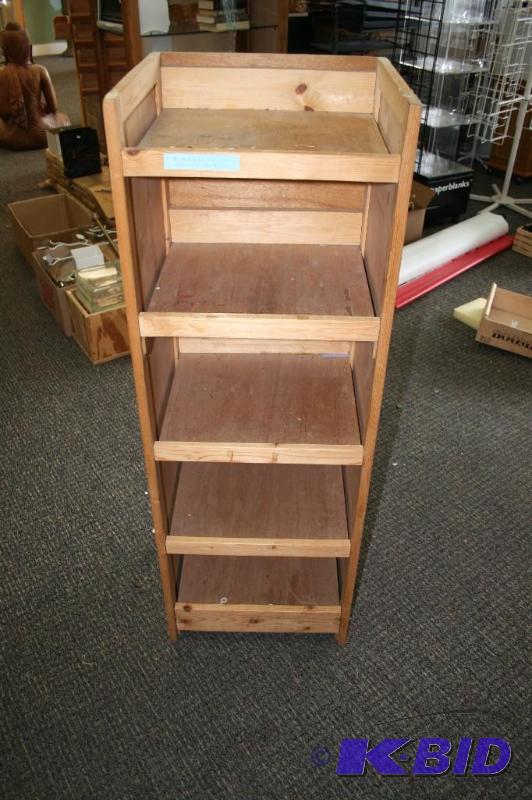 lot 7 image: display shelf