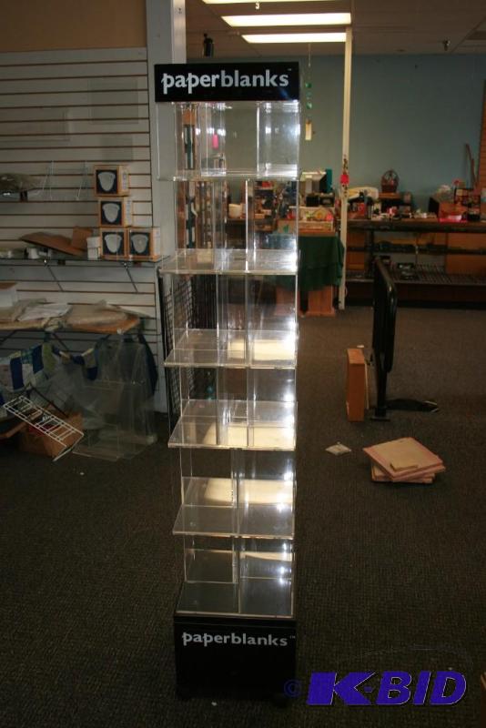 lot 76 image: display case
