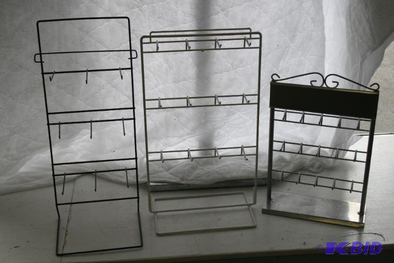 lot 83 image: Display Stands- Lot of 3