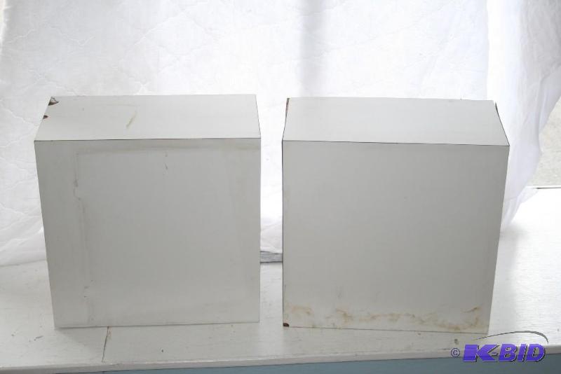 lot 84 image: Display Stands- Lot of 2