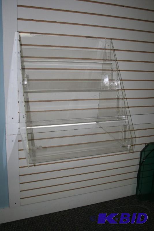 lot 95 image: Plexiglass Slat Board Display