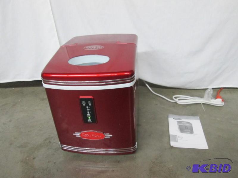 Nostalgia Electrics Retro Series Ice Maker