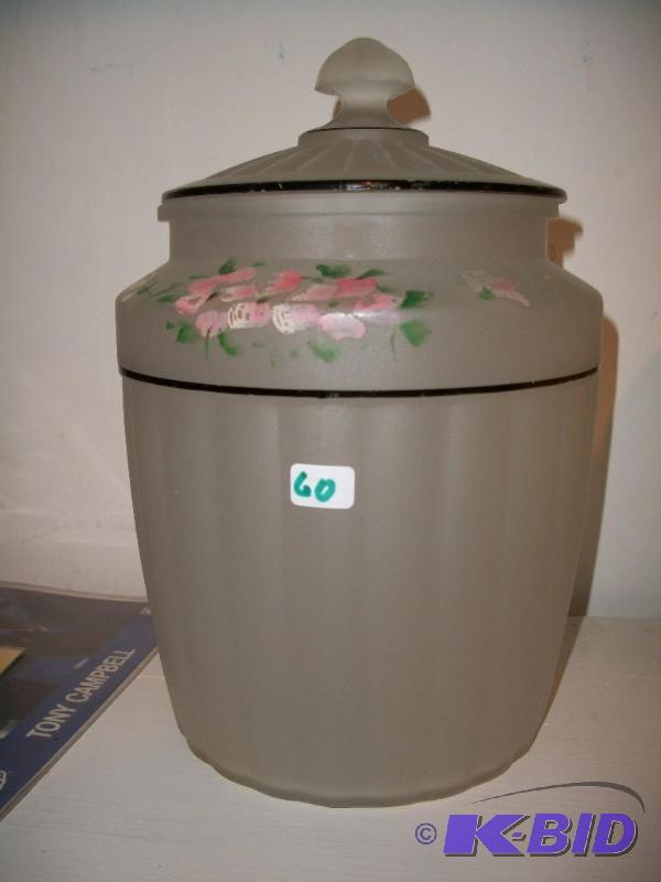 Glass cookie jar