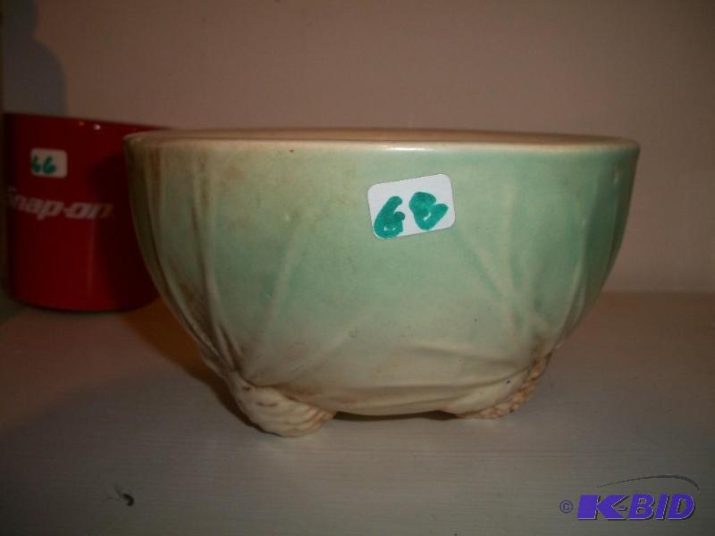 McCoy Pine Cone dish
