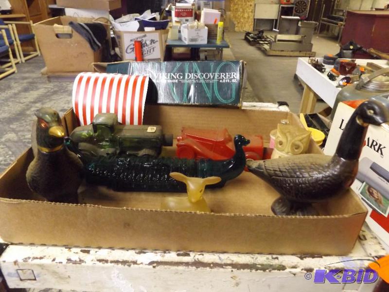lot 497 image: Misc Lot of Decor items, Avon Cologne bottles...