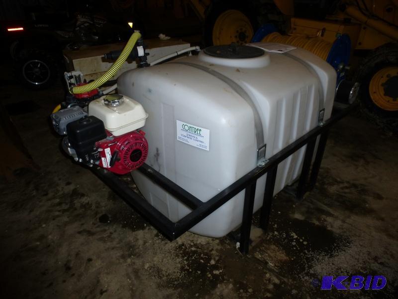 lot 6 image: 2014 Contree spray tank 200 gallon tank- Has...
