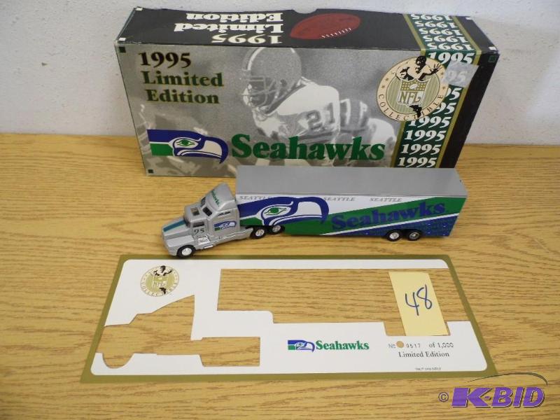 New 1995 Sea Hawks NFL Team Collectible
