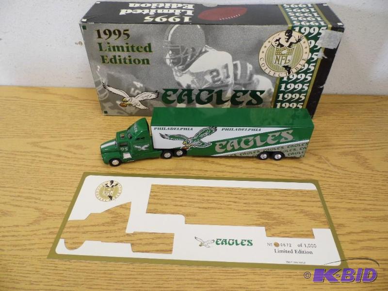 New 1995 Eagles NFL Team Collecible