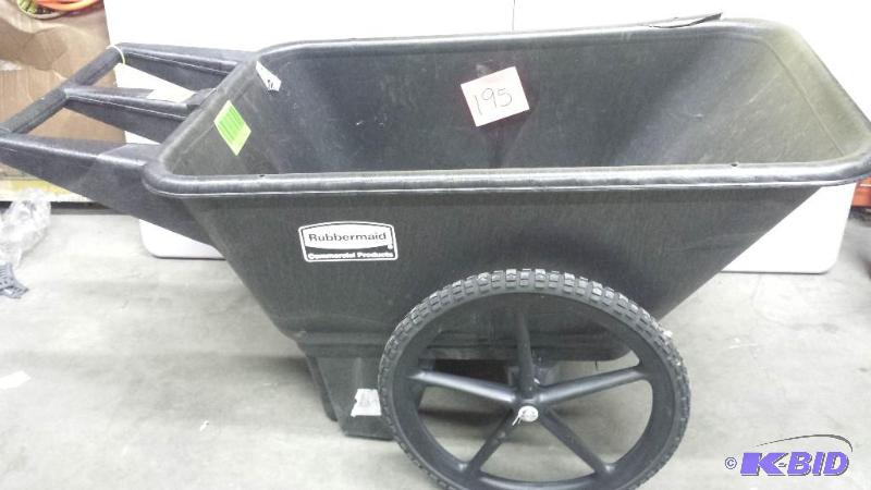 lot 195 image: Rubbermaid 7.5 CU FT Big Wheel Barrel