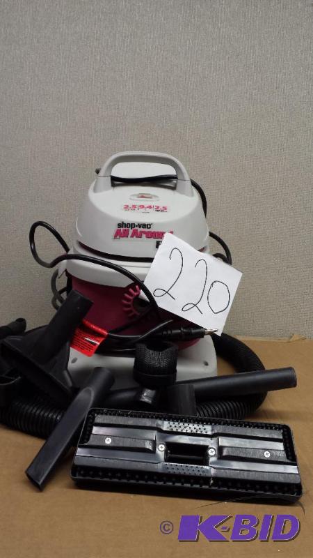 lot 220 image: Shop Vac All Around