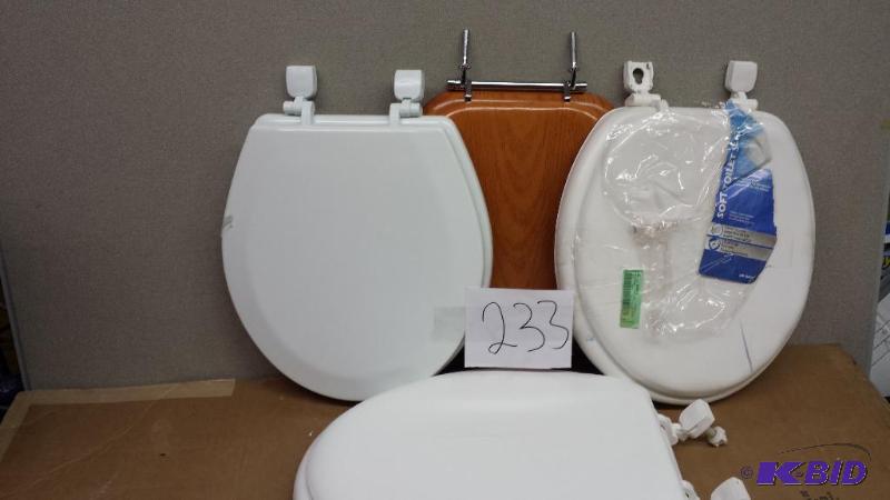 lot 233 image: Lot of 3 Toilet Seats