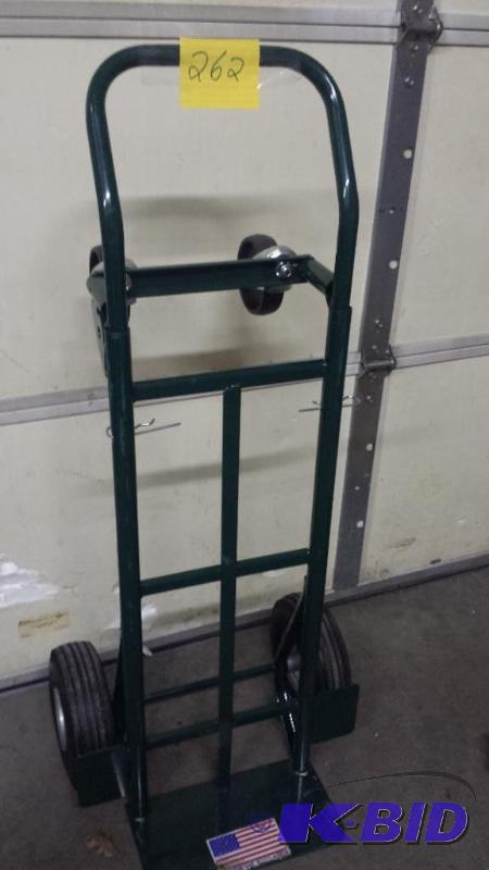 lot 262 image: 800 Lb Convertible 2 wheel Truck
