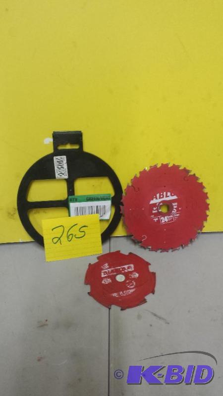 lot 265 image: Lot of 2 Diablo Blades