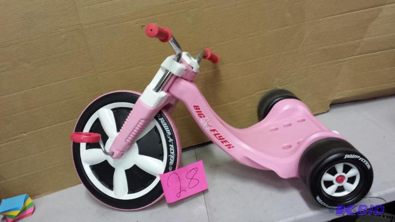 lot 28 image: Big Flyer Trike