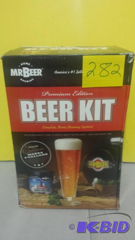 lot 282 image: Mr Beer Kit