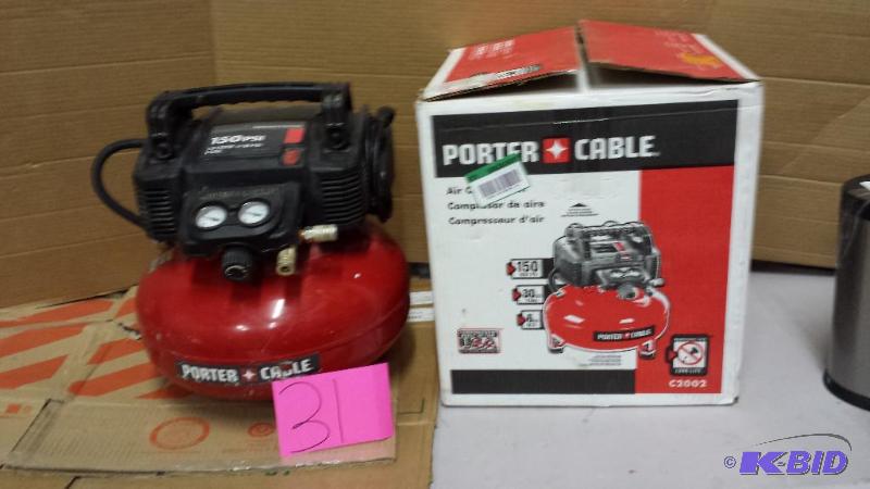 lot 31 image: Portable Air Compressor