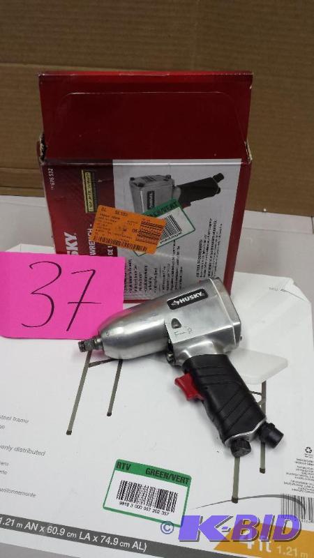 lot 37 image: Husky 12 Impact Wrench 300 Ft Lbs