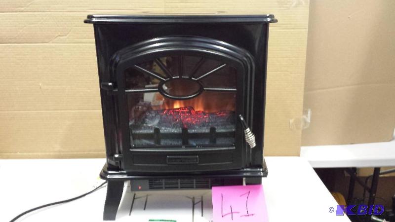 lot 41 image: HAMPTON BAY INFRARED ELECTRICTRIC STOVE