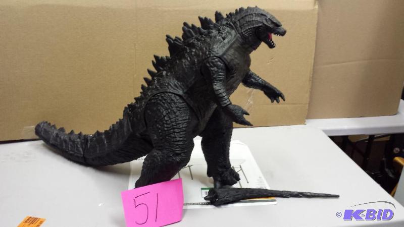 lot 51 image: Godzilla 24 Big Action Figure