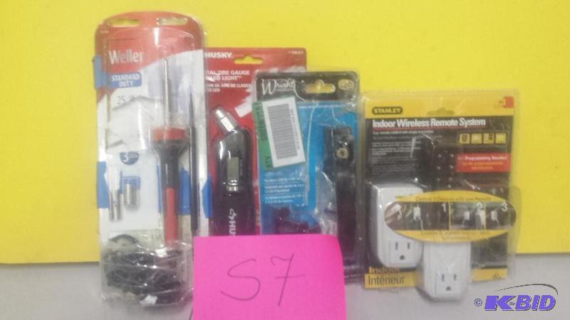 lot 57 image: Lot of Misc Items