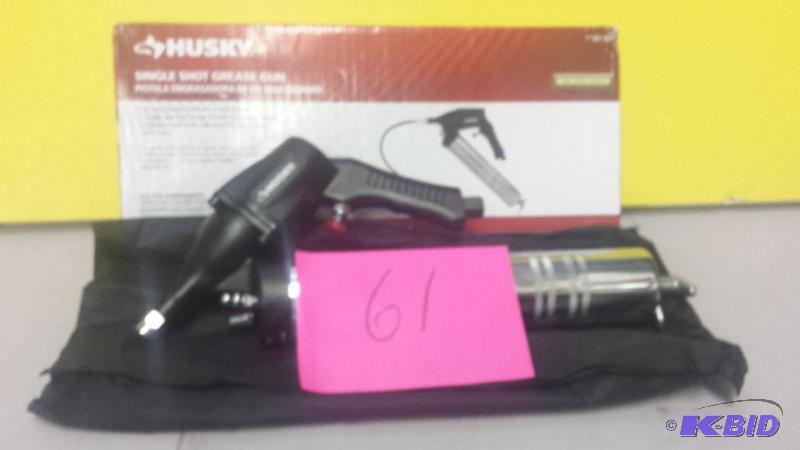 lot 61 image: Husky Shot Grease Gun