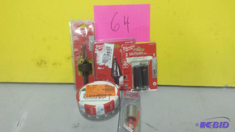lot 64 image: Lot of Misc Items