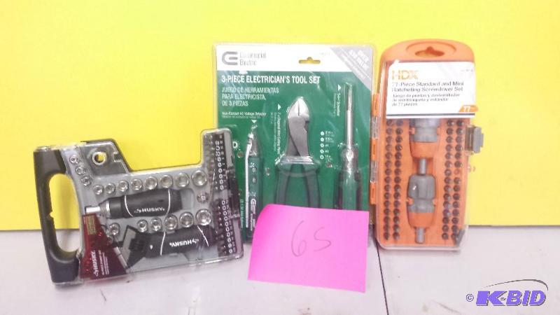 lot 65 image: Lot of Milwaukee Tools