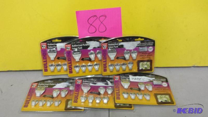 lot 88 image: Lot of 6 Rubberized Value Hanger Pack
