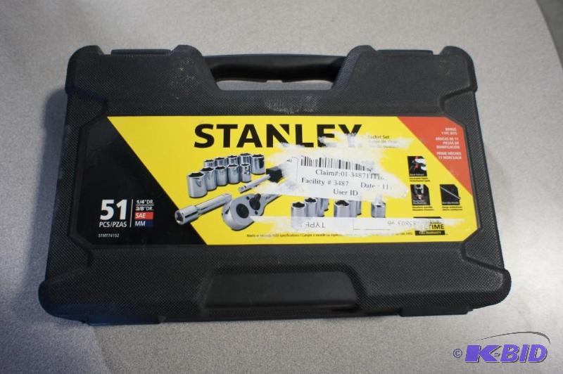 Stanley 51 pc Tool Set - Please see all pictu...