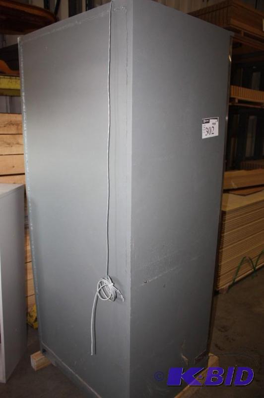 lot 302 image: Allied-Gary International T.L. 30 Safe