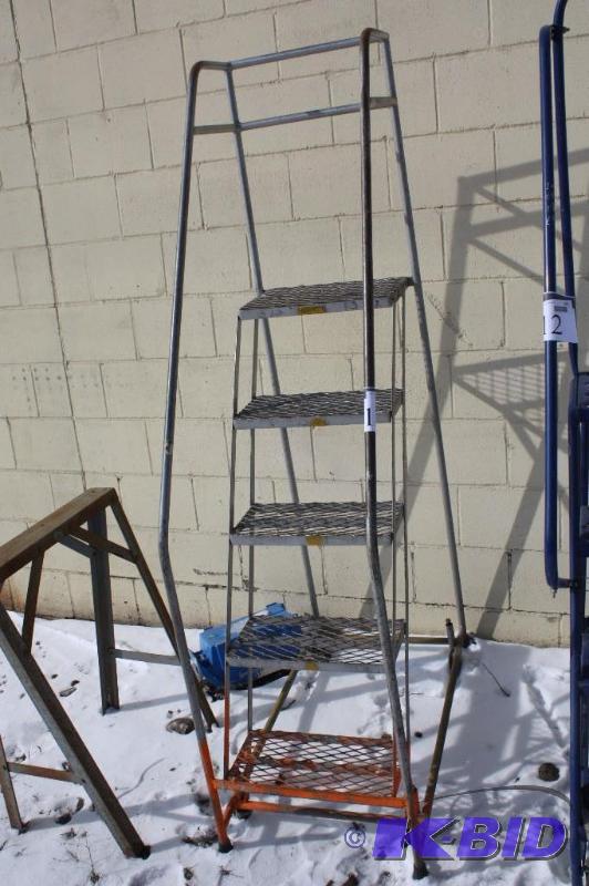 lot 313 image: Ballymorew Company Metal Warehouse Ladder Railings & Guard Rail 18 x 38 x 71.