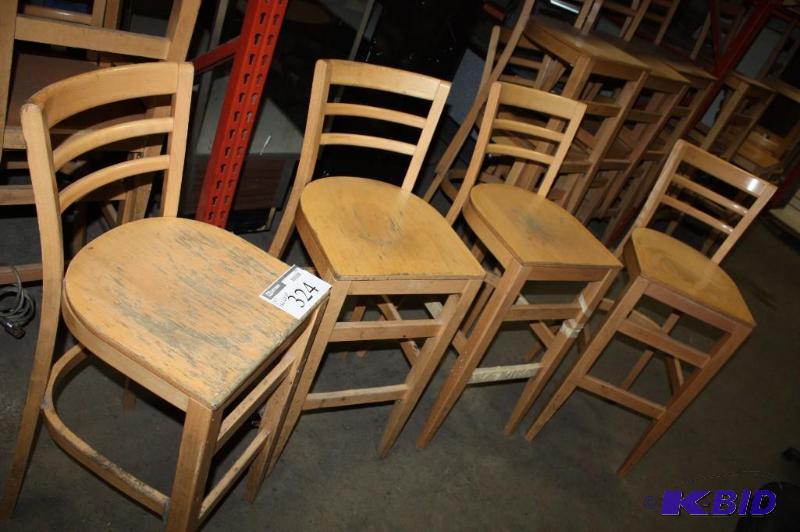 lot 324 image: Lot of (4) Wooden Dining Table Chairs BeigeGraySilver Back Rests 16 x 16 x 40.
